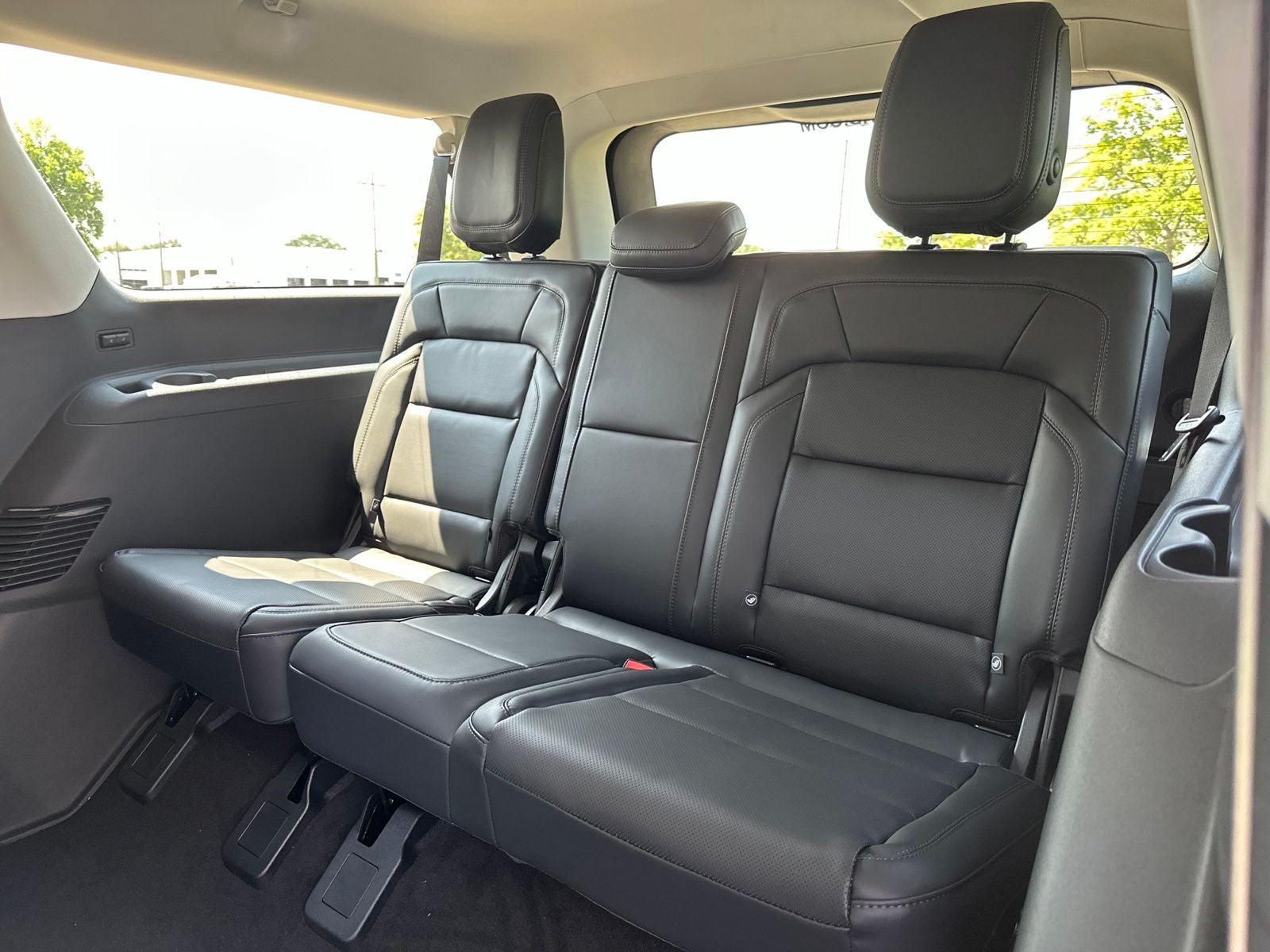 2027 Lincoln Navigator L Reserve