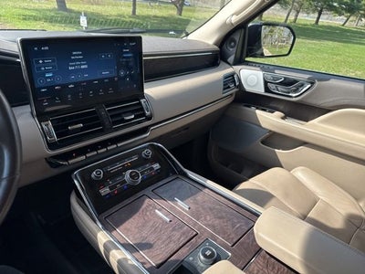 2022 Lincoln Navigator L Reserve