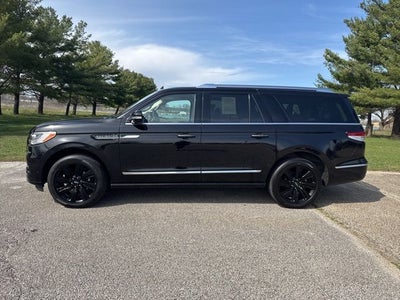 2022 Lincoln Navigator L Reserve