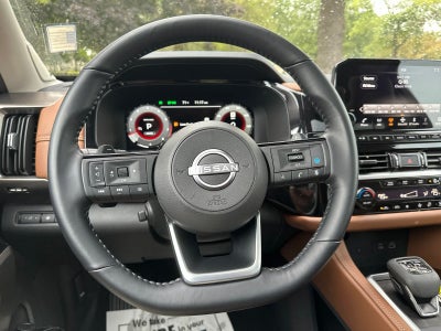 2025 Nissan Pathfinder Platinum