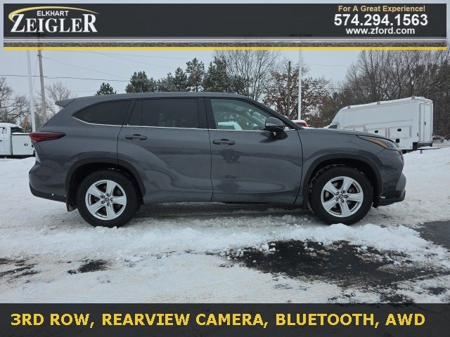 2024 Toyota Highlander LE