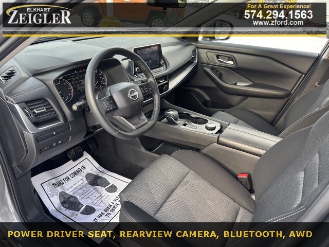 2025 Nissan Rogue SV