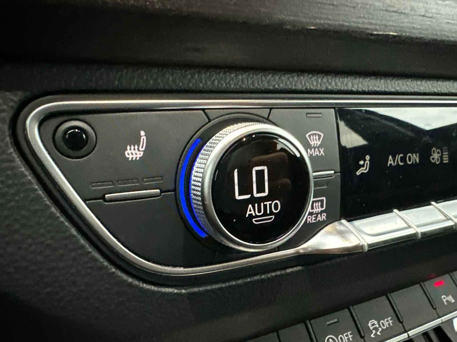 2024 Audi Q5 45 S line Premium quattro