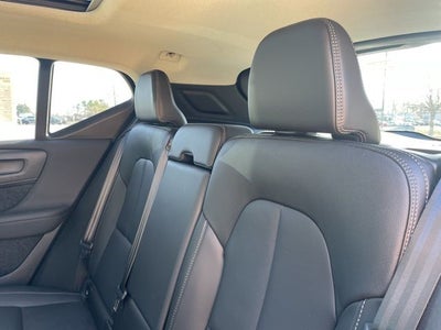 2025 Volvo XC40 B5 Core